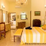 Casa Palmas By Majikal B&B